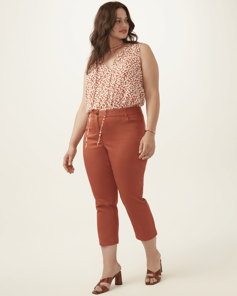 Plus size model with apple body shape wearing Paris Capri by Molly & Isadora | Dia&Co | dia_product_style_image_id:202316